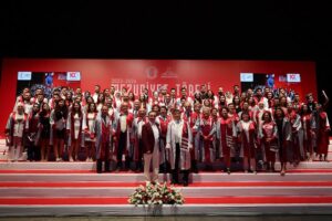 Yeni Yüzyıl’da 2023-2024 Akademik Yılı Mezuniyet Töreni Coşkuyla Kutlandı!